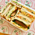 komutatata's cooksnap of when they made 鮭フレークと卵ときゅうりのサンドイッチ.