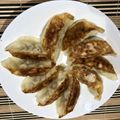 KAORU4649's cooksnap of when they made パリパリ羽根つき餃子☆ホットプレートでも.