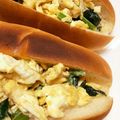 ティムル's cooksnap of when they made 大人気のスクランブルエッグサンドイッチ.
