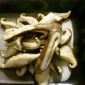 maruru-nn's cooksnap of when they made 焼きしいたけの柚子胡椒ぽん酢びたし　.