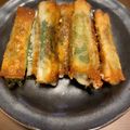 M_TMB's cooksnap of when they made 大葉とチーズを焼売の皮でクルクル～♪.