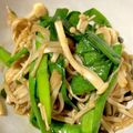 kaoponpon's cooksnap of when they made エノキとニラのオイスターソース合え.