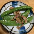 なつをなつ's cooksnap of when they made スナップエンドウの消費に☆ベーコン炒め.