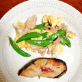 有ちん's cooksnap of when they made スナップえんどうとツナの卵とじ.