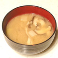 ChunChun☆≡'s cooksnap of when they made 簡単^_^椎茸と舞茸のお味噌汁.