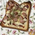 めがねりんご's cooksnap of when they made 5分で完成♪ウインナーとチーズのトースト.