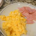 Poucette's cooksnap of when they made 意外と簡単♪ホテル風スクランブルエッグ.