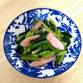 にきけん's cooksnap of when they made サラダ菜とソーセージの塩コショウ炒め.