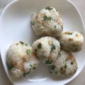 ぽこぽん星人's cooksnap of when they made 天かすと大葉のおにぎり.