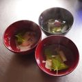 チコリママ's cooksnap of when they made 簡単☆三つ葉カニカマわかめのお吸い物.