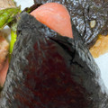 モコ1216's cooksnap of when they made 焼鮭とごま塩 おむすび.
