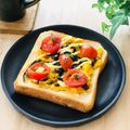 runa10's cooksnap of when they made おかか昆布入りスクランブルeggトースト.