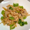 すけらっちょ's cooksnap of when they made 節約♪ピーマンと玉ねぎと豚小間のすきタレ.