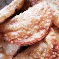 つっちーという人's cooksnap of when they made 餃子の皮とクリチde簡単おつまみ.