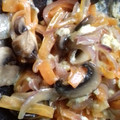 クックPYWFJY☆'s cooksnap of when they made 副菜炒め！人参と玉ねぎの卵とじ.