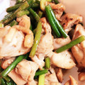 ☆しいたんママ☆'s cooksnap of when they made 超簡単！鶏肉とにんにくの芽の柔らか炒め.