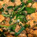 Gontom's cooksnap of when they made ひき肉と木綿豆腐のニラ玉炒め.