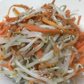 あきプー☆'s cooksnap of when they made レンジで簡単♪もやしと人参のナムル.