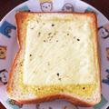 なーなちゃん's cooksnap of when they made ジュワっと美味しい♪チーズトースト.
