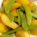 りりちび's cooksnap of when they made スナップエンドウとじゃがいも柚子胡椒炒め.