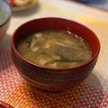 ちゃぴ♥'s cooksnap of when they made 舞茸とワカメの味噌汁.