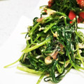 京ん家's cooksnap of when they made おかひじきとえのきの梅マヨおかか和え.