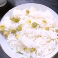 ルーモス☆'s cooksnap of when they made えんどう豆で簡単★炊飯器で豆ご飯.