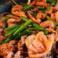 ちっちぱっど's cooksnap of when they made 豚肉とニンニクの芽の炒め物.