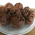 e_snoopy's cooksnap of when they made 簡単！ダブルチョコのオイルマフィン.