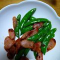 なっちゃん３１１'s cooksnap of when they made スナップエンドウの消費に☆ベーコン炒め.