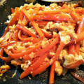 セレ１２１２'s cooksnap of when they made ご飯がすすむ★にんじんと卵の甘辛炒め.
