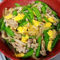 ★たーこ★'s cooksnap of when they made 豚肉とシャキシャキ絹さや、ふんわり卵炒め.