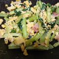 遊＆ちょび's cooksnap of when they made 小松菜とベーコンとたまごの洋風炒め♪.