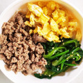 ☆SAYURIN☆'s cooksnap of when they made 豚そぼろと炒り卵とほうれん草のそぼろ弁当.