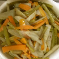 クックF85BC1☆'s cooksnap of when they made ふきと油揚げの煮物.