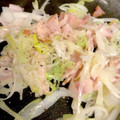 裕美163's cooksnap of when they made ☺簡単もう一品♪ねぎとベーコンの炒め物☺.