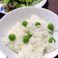 akichou's cooksnap of when they made 豆の茹で汁で炊くと絶品☆えんどう豆ご飯.