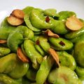 クックLH597C☆'s cooksnap of when they made 簡単おつまみ☆空豆のガーリック炒め.