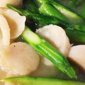 かねちか３８'s cooksnap of when they made ほたてとアスパラの中華風炒め.