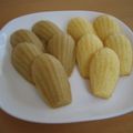 ちびこぞう's cooksnap of when they made アレンジ自在☆簡単マドレーヌ.