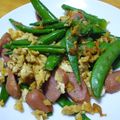 バナナ屋さん's cooksnap of when they made スナップえんどうとウインナーの炒め物.