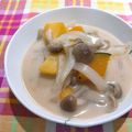 マダムカフェ♡'s cooksnap of when they made かぼちゃとしめじの豆乳みそスープ.