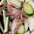 naebic's cooksnap of when they made 漬けておくだけ！なすときゅうりの塩水漬け.