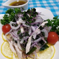 辰夫女子's cooksnap of when they made ゆで鶏と海藻の玉ねぎ和風サラダ.