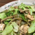 たっこぉ's cooksnap of when they made 玉ねぎ鶏ささみとしめじのバター醤油炒め.