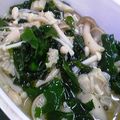 ユーロン's cooksnap of when they made ラー油で簡単☆きのことわかめの塩ナムル.