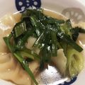 たろみい's cooksnap of when they made 餃子の皮で手作り、鶏挽ワンタンにらスープ.