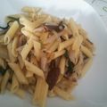 tomateee's cooksnap of when they made しいたけとほうれん草のペンネ.