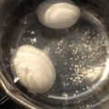 jasmine＊＊'s cooksnap of when they made 固ゆで卵の作り方とツルンと殻を剥くコツ.