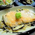 kichicoron's cooksnap of when they made 鮭・玉ねぎ・キノコのフライパン蒸し♪.